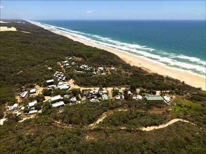 Happy Valley - Fraser Island - QLD SQ (PBH4 00 16235)